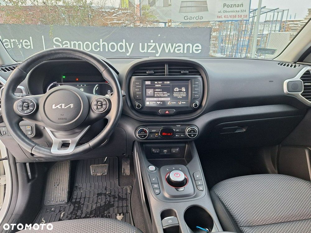 Kia Soul 64kWh M - 13