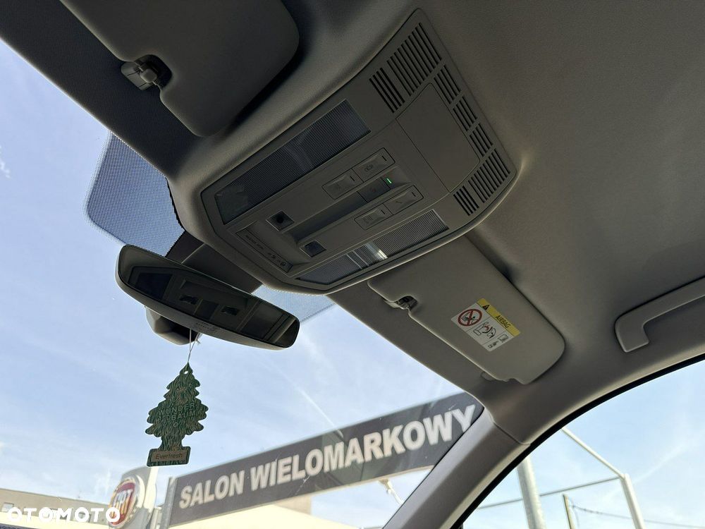 Volkswagen Touareg - 22