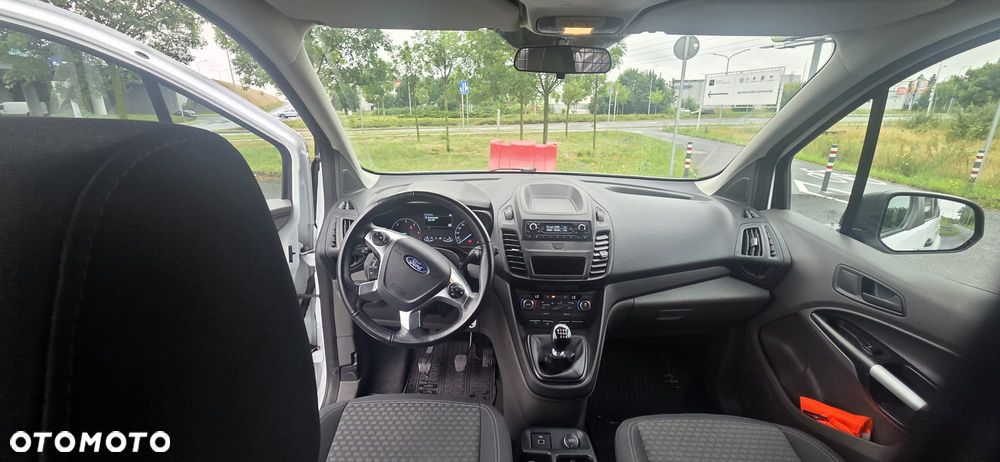 Ford Transit Connect - 8