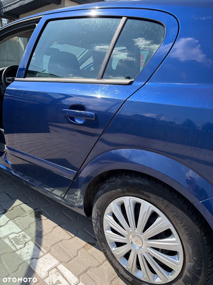 Opel Astra 1.4 Enjoy - 12