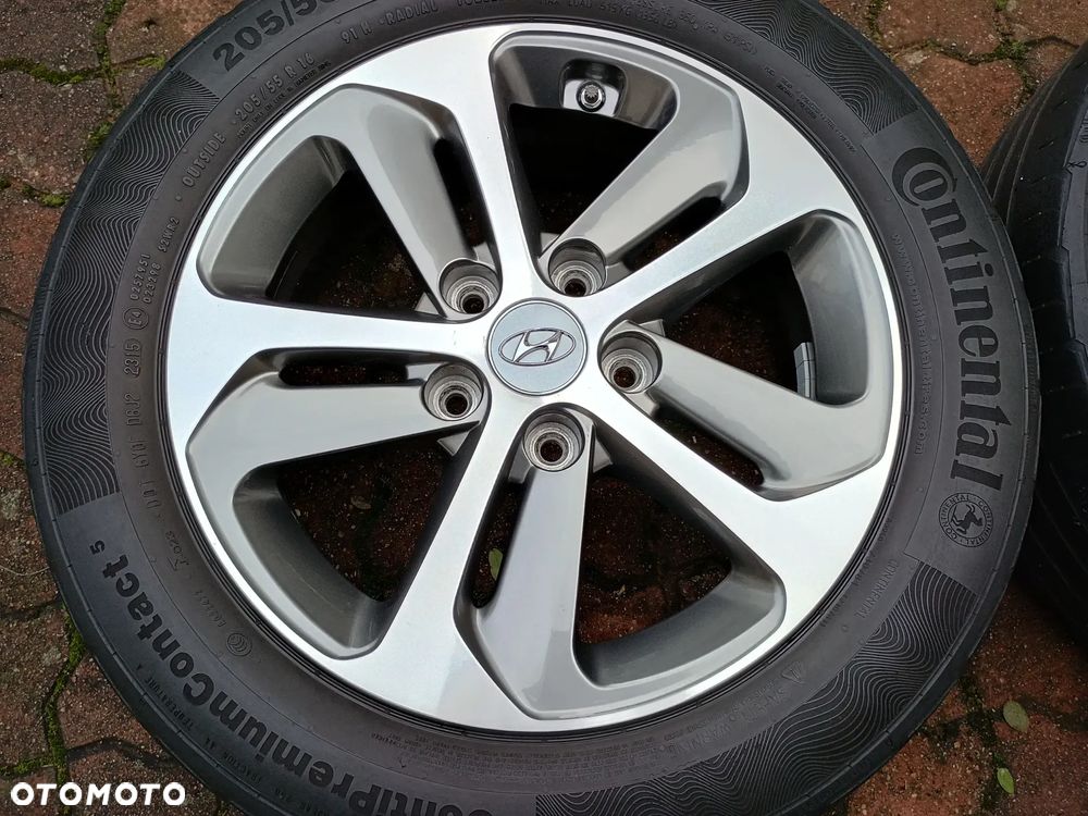 Alufelgi Hyundai I30 5 x 114,3 Czujniki  205/55/16 - 5