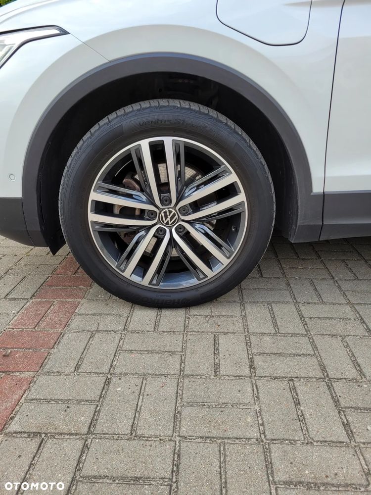 Volkswagen Tiguan - 11
