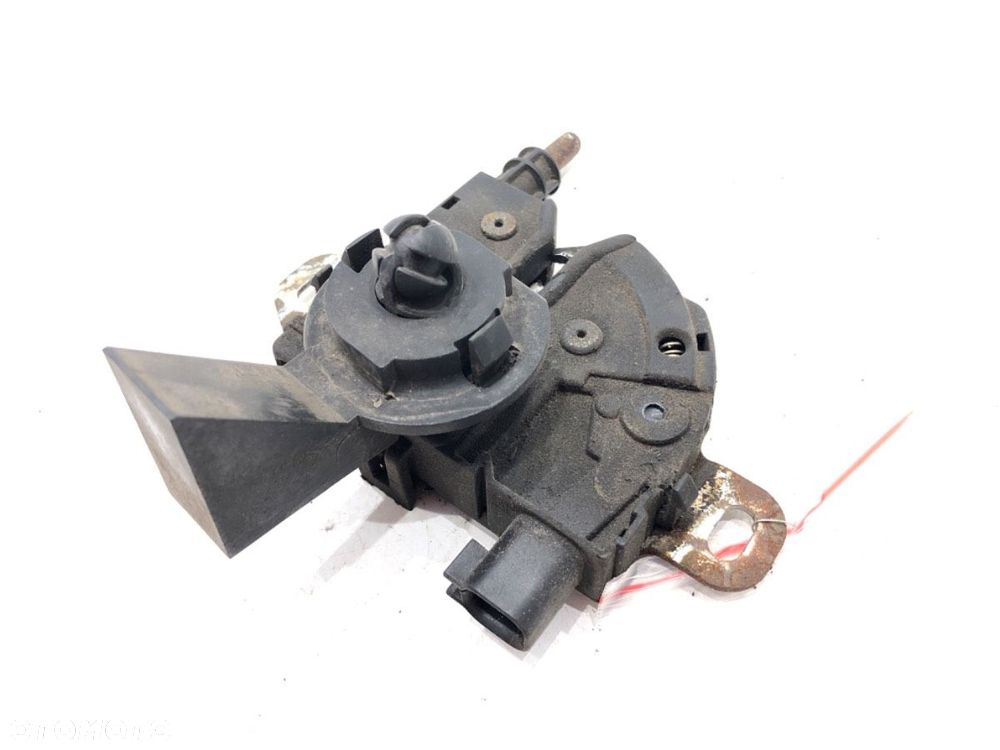 ZAMEK MASKI PRZÓD  FORD FOCUS II Turnier (DA_, FFS, DS) 2004 - 2012 1.6 Ti 85 kW [115 KM] benzyna - 1