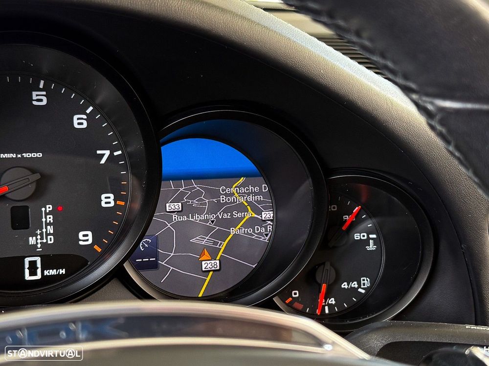 Porsche 911 (991) Carrera PDK - 28