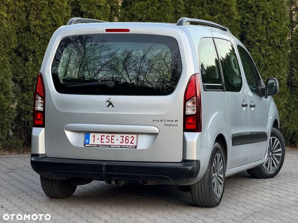 Peugeot Partner Tepee 98 VTi Style - 23