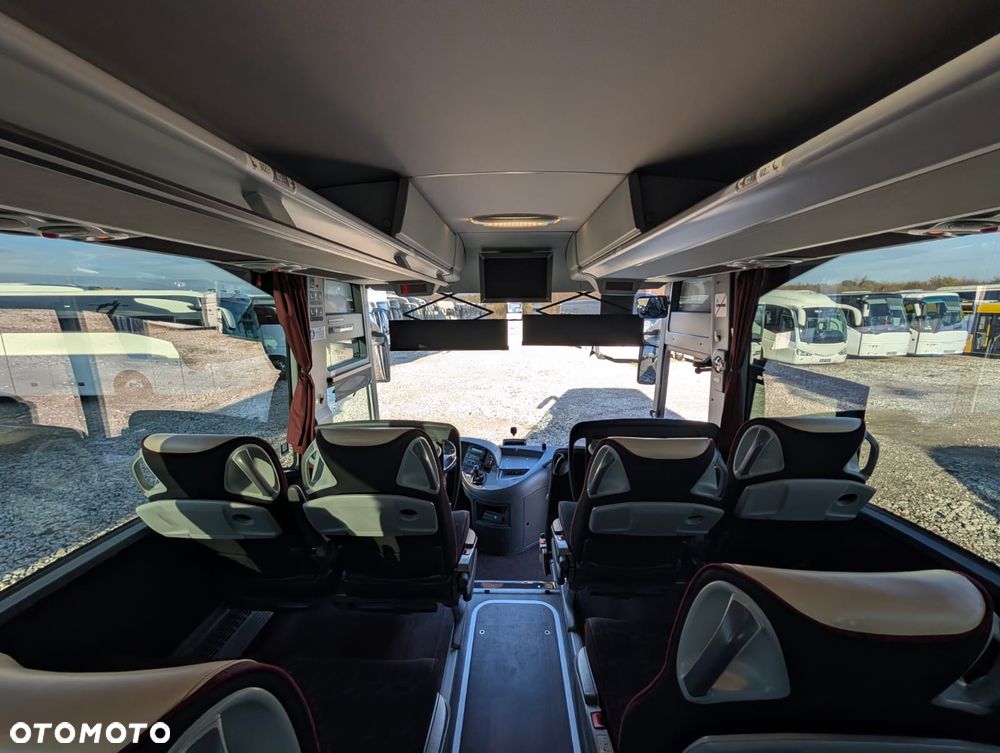 Mercedes-Benz Tourismo - 15