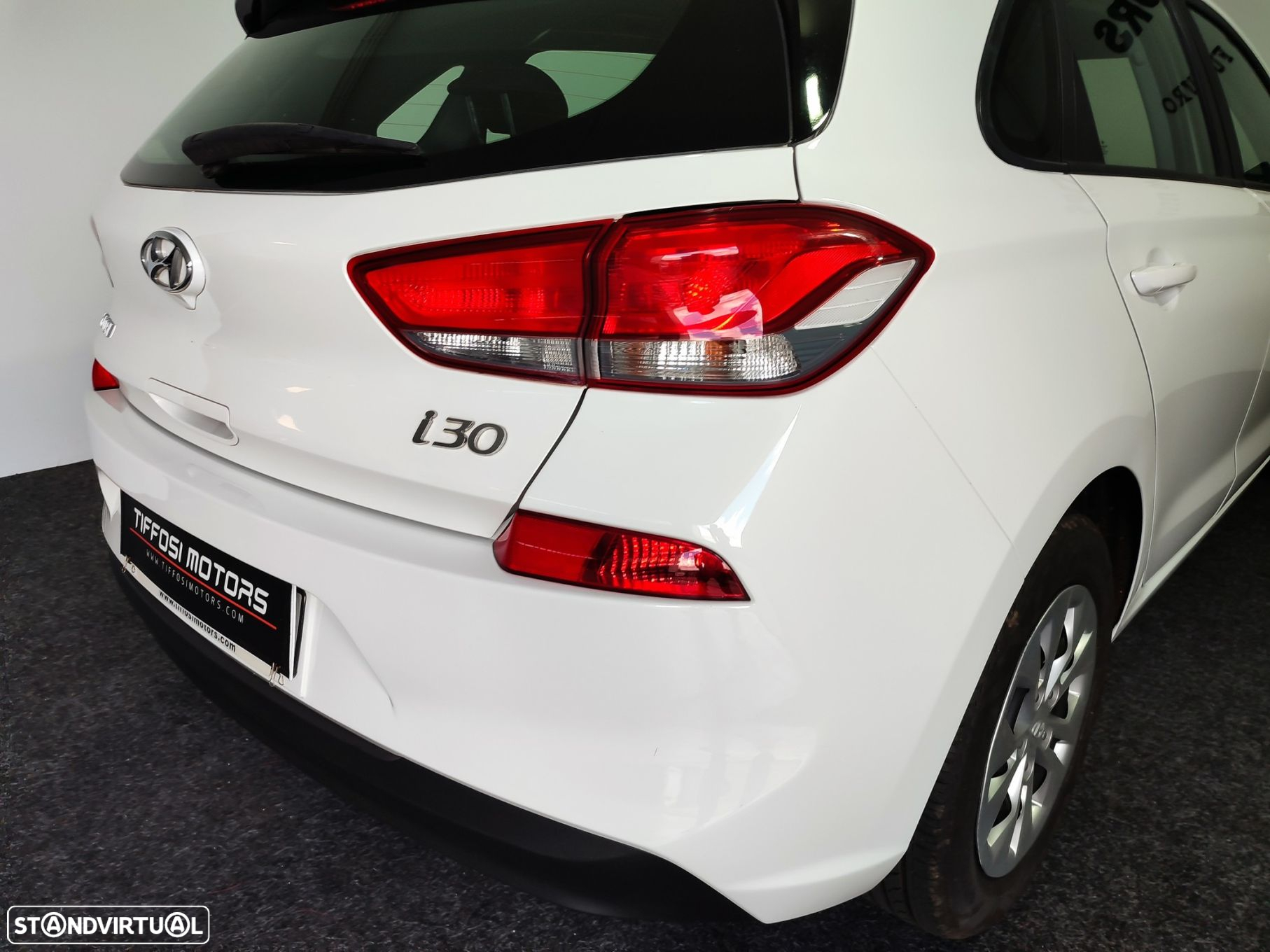Hyundai i30 1.6 CRDI Blue Comfort - 9