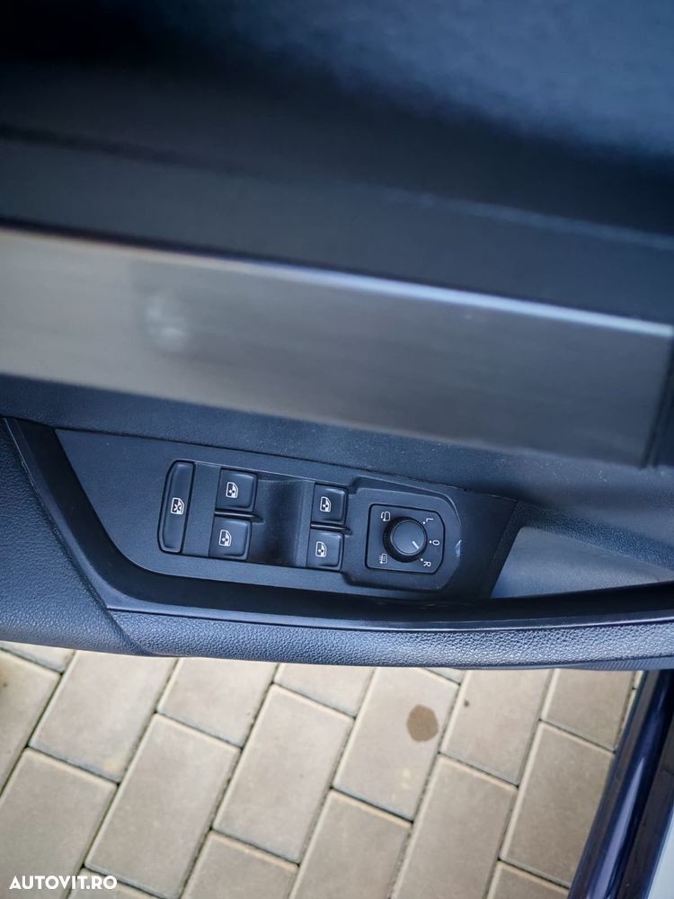 Skoda Karoq 1.6 TDI DSG Ambition - 9