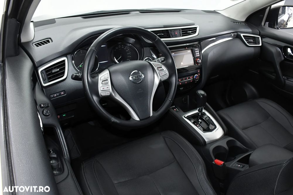 Nissan Qashqai 1.6 DCI Start/Stop X-TRONIC Tekna - 13