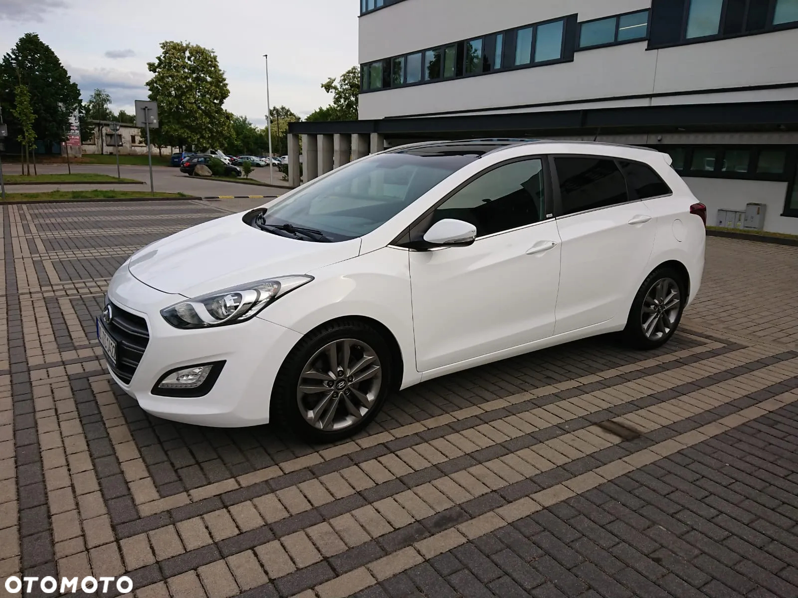Hyundai i30 1.6 CRDI DCT Premium - 14