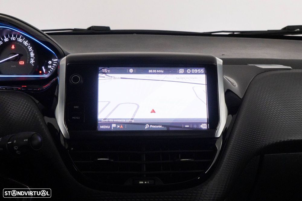 Peugeot 2008 1.2 PureTech Crossway EAT6 - 22