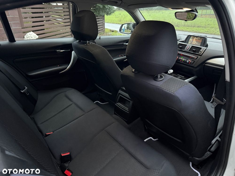 BMW Seria 1 116d - 17