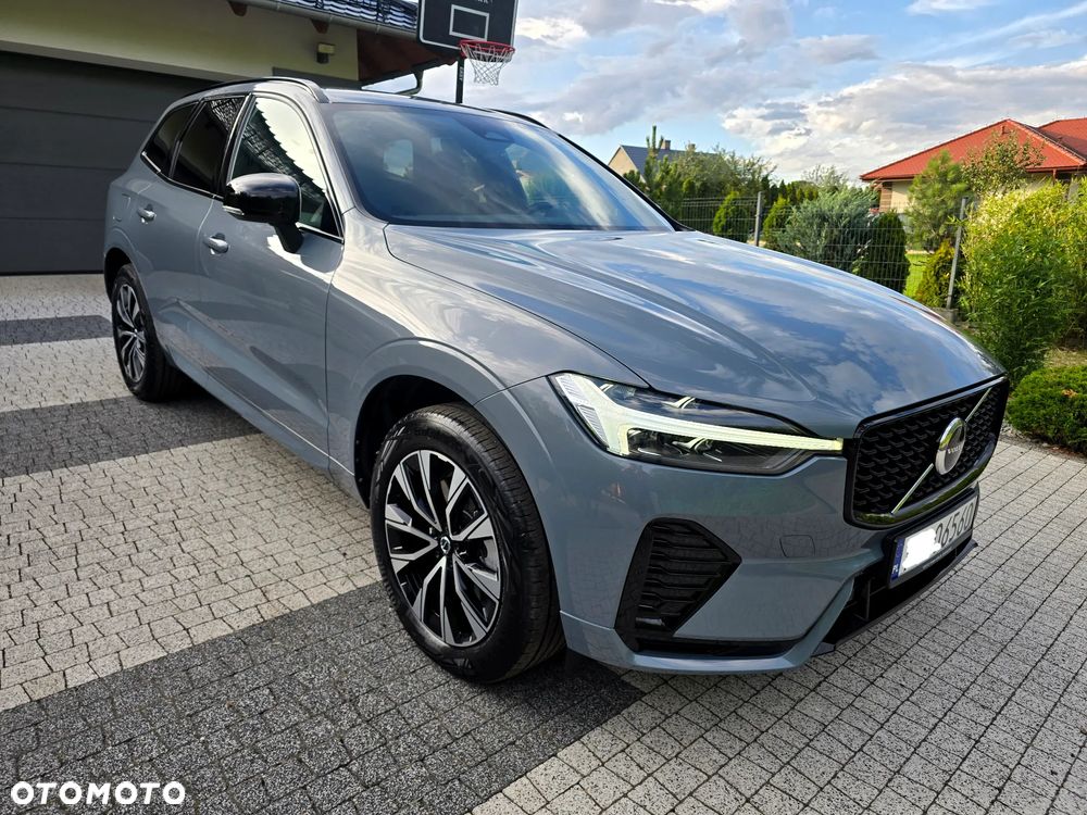 Volvo XC 60 B4 B Plus Dark - 2