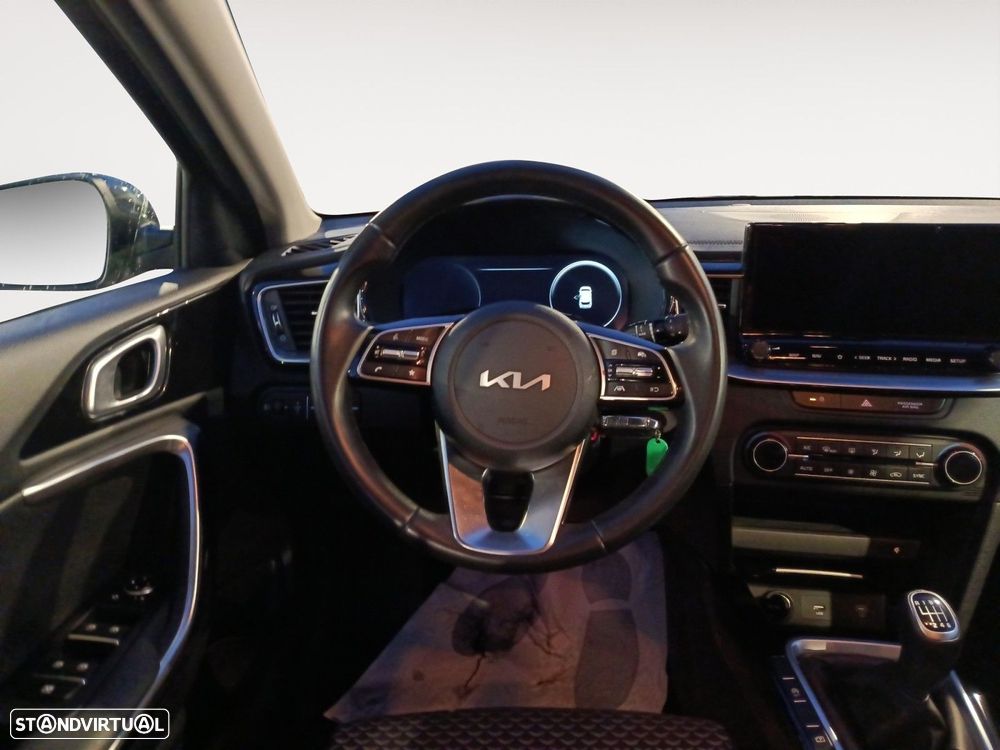 Kia Ceed SW 1.0 T-GDI Drive - 12