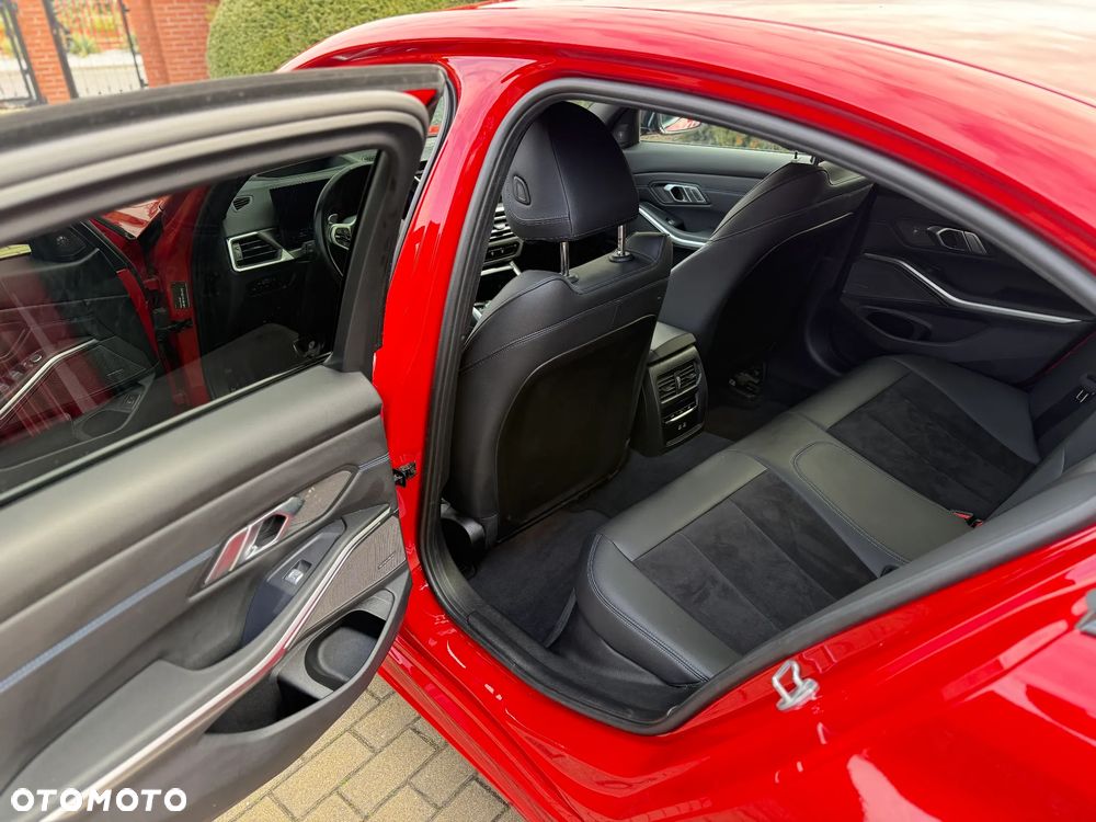 BMW Seria 3 320d xDrive M Sport sport - 17