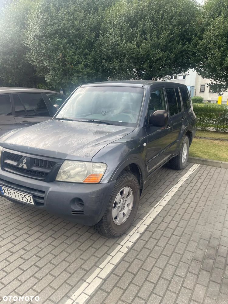 Mitsubishi Pajero 2005 photo 3