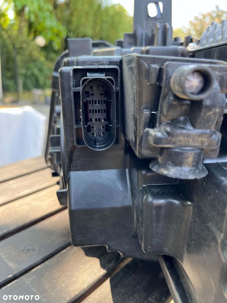Lampa Mercedes GLA 35 AMG - 4