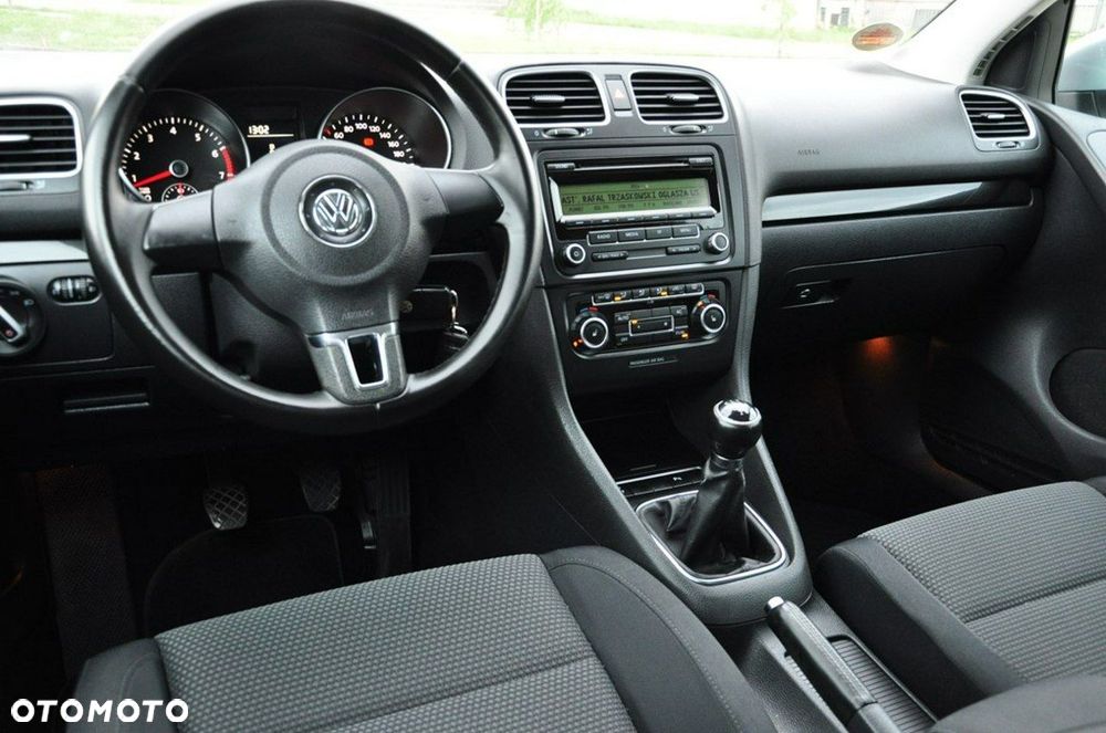 Volkswagen Golf - 35