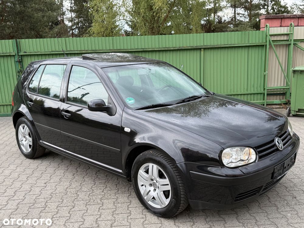 Volkswagen Golf - 3