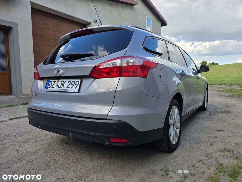 Ford Focus 1.6 Ambiente - 5