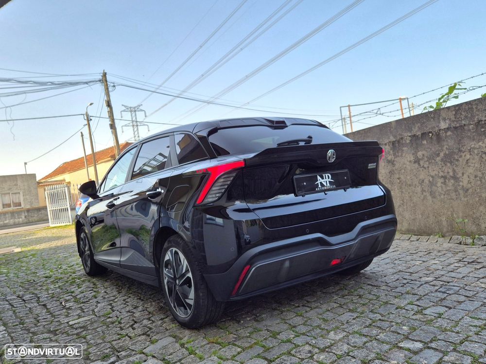 MG MG4 64 kWh Comfort - 2