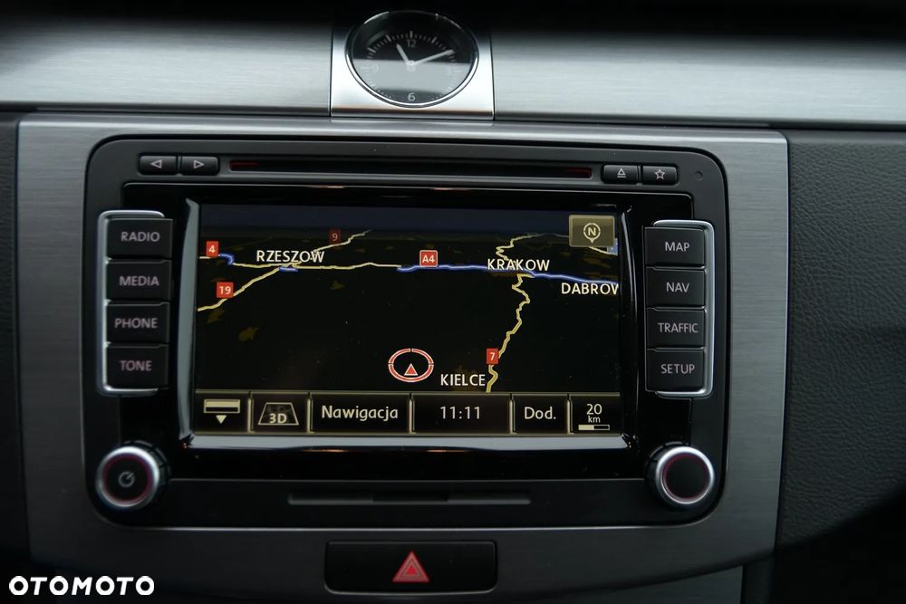 Volkswagen Passat - 31