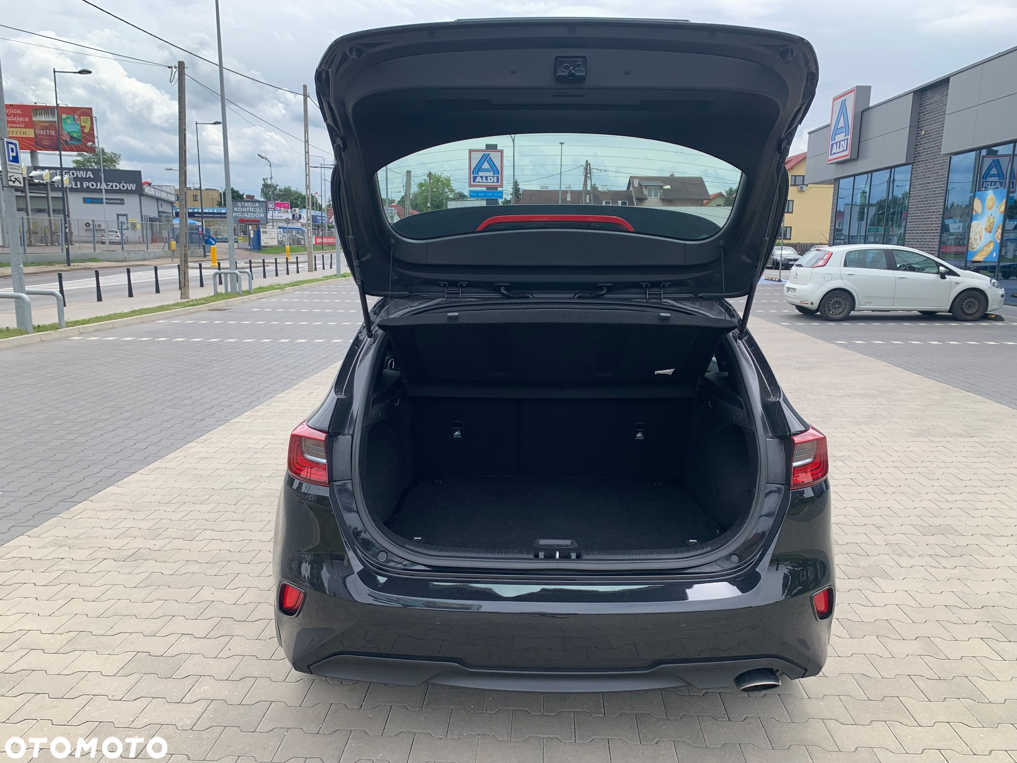 Kia Ceed 1.5 T-GDI Business Line - 14