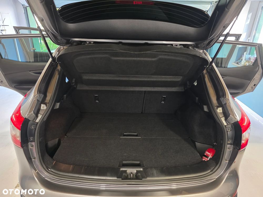 Nissan Qashqai 1.6 DIG-T N-Tec - 12