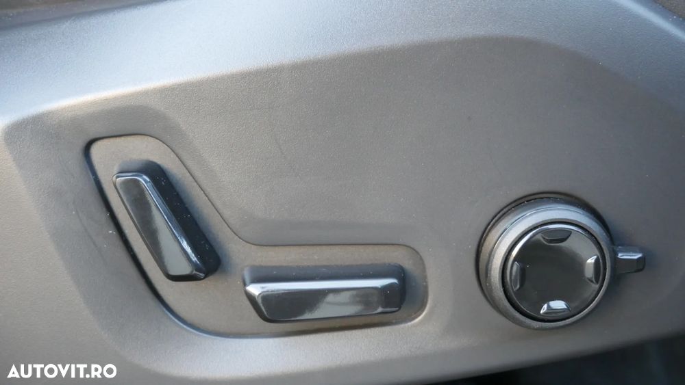 Volvo XC 60 T6 AWD Recharge Geartronic RDesign - 19