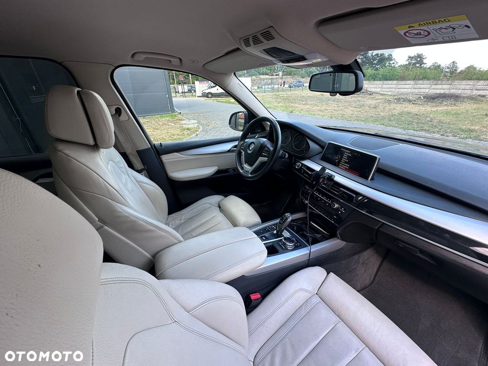 BMW X5 xDrive25d - 12