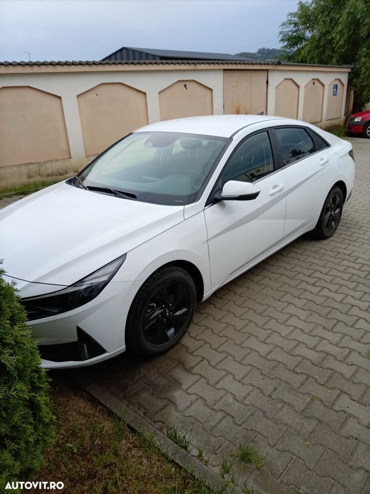 Hyundai Elantra 1.6 l 123 CP 6MT Highway - 2
