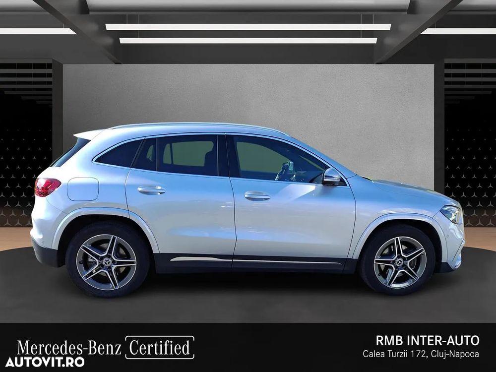 Mercedes-Benz GLA - 15