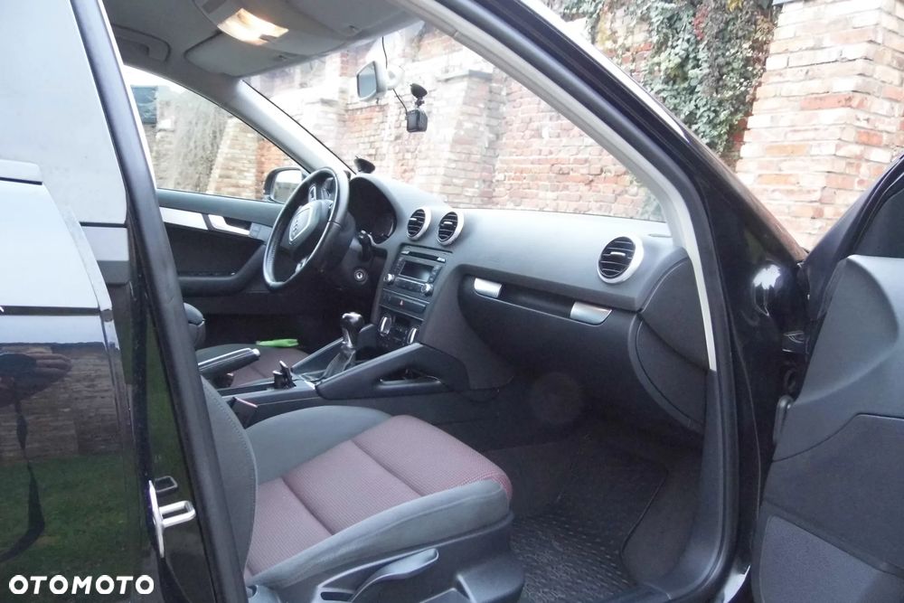 Audi A3 Sportback - 5