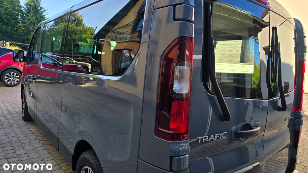 Renault Trafic 2.0 dCi Escapade - 16