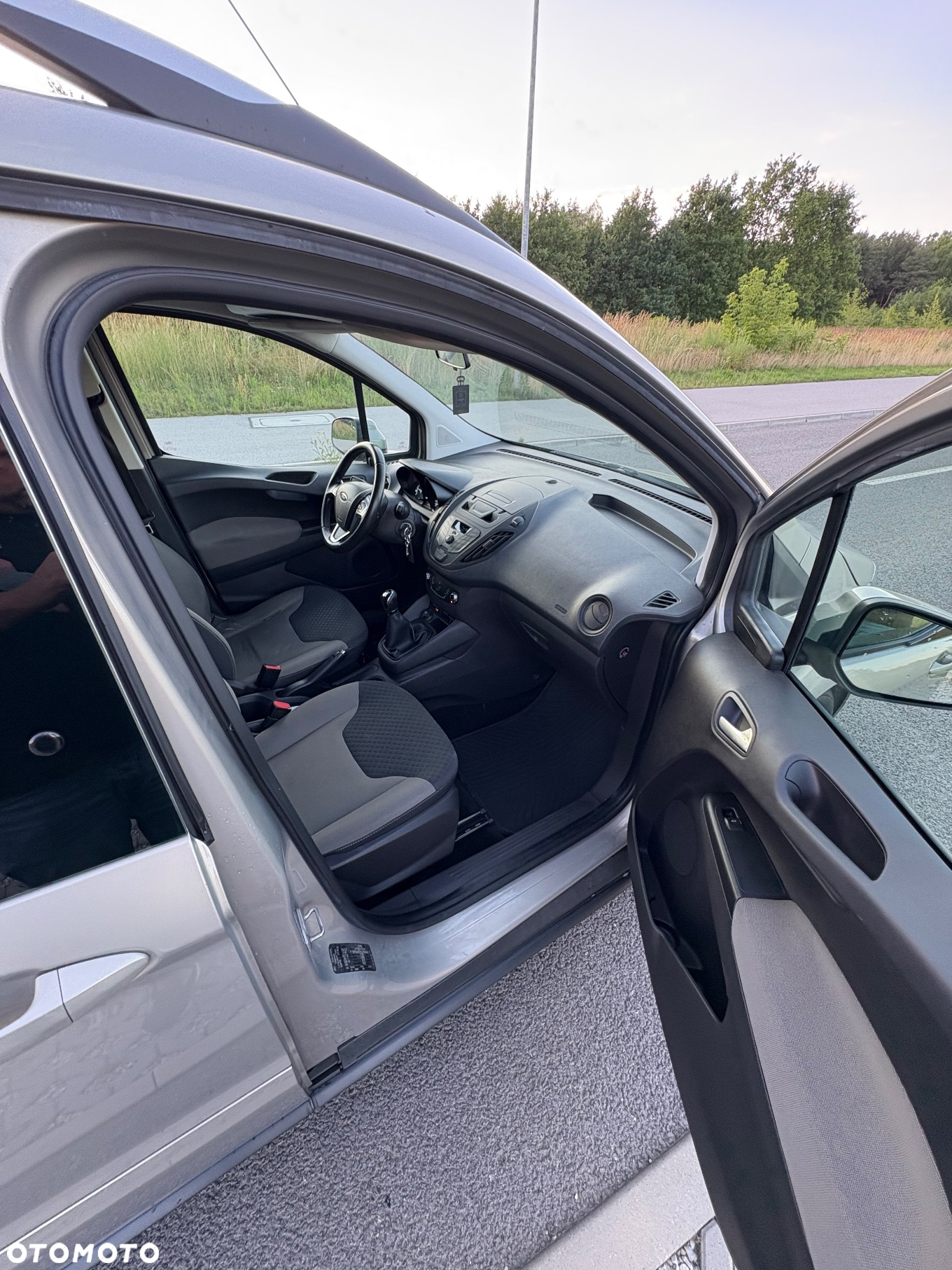 Ford Tourneo Courier - 13