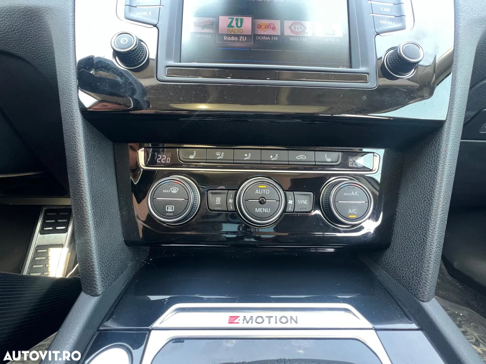Volkswagen Passat 2.0 TDI DSG 4Motion Comfortline - 12
