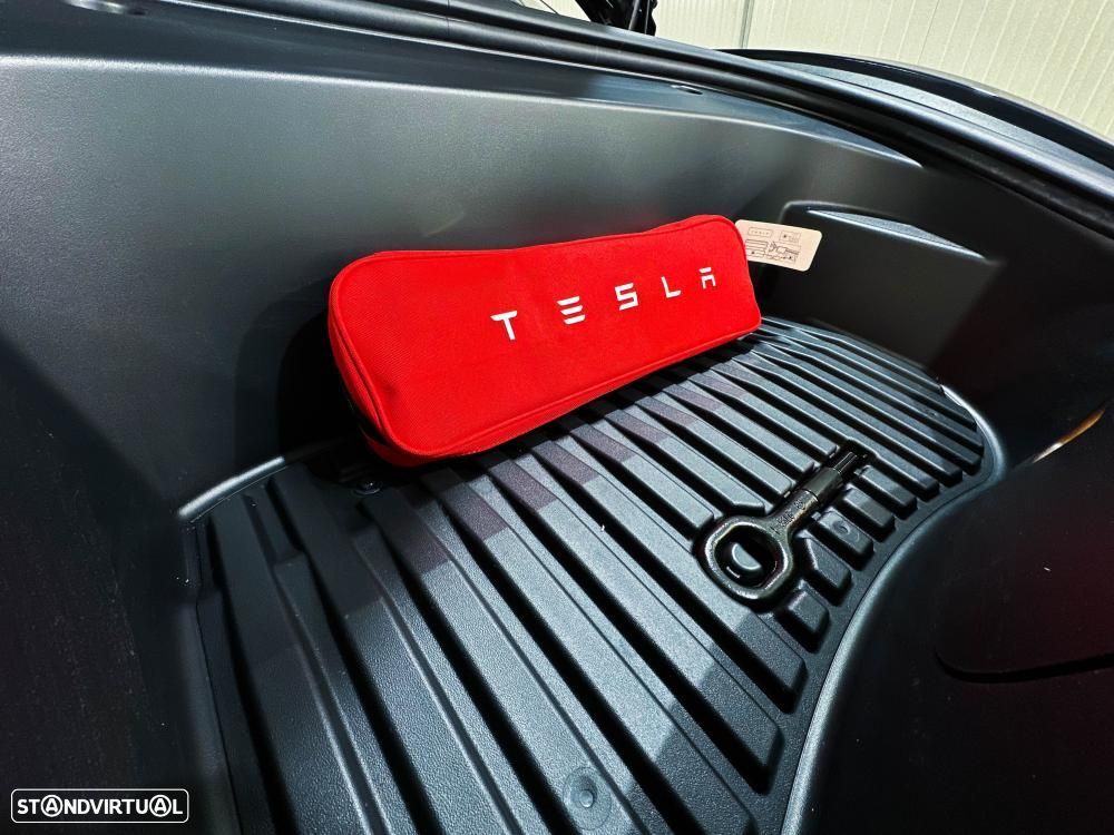 Tesla Model 3 Long Range AWD Dual Motor - 36