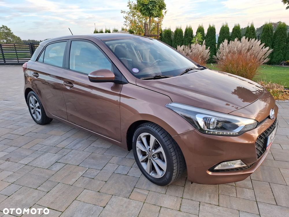 Hyundai i20 1.2 YES Gold - 28