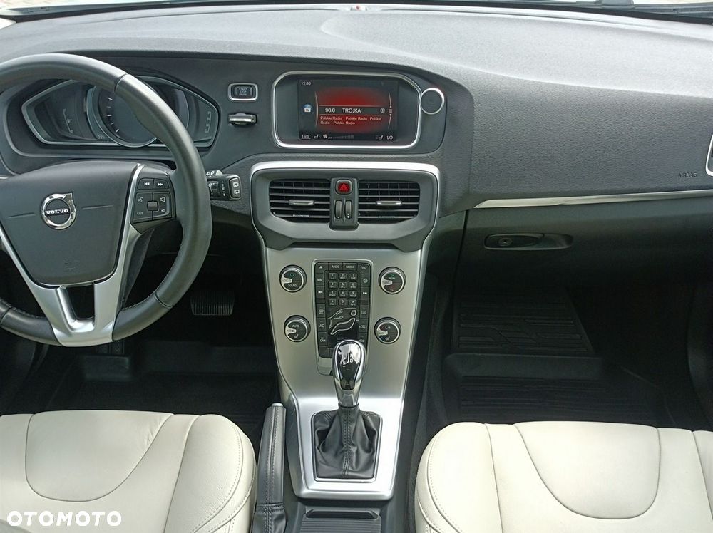 Volvo V40 - 26