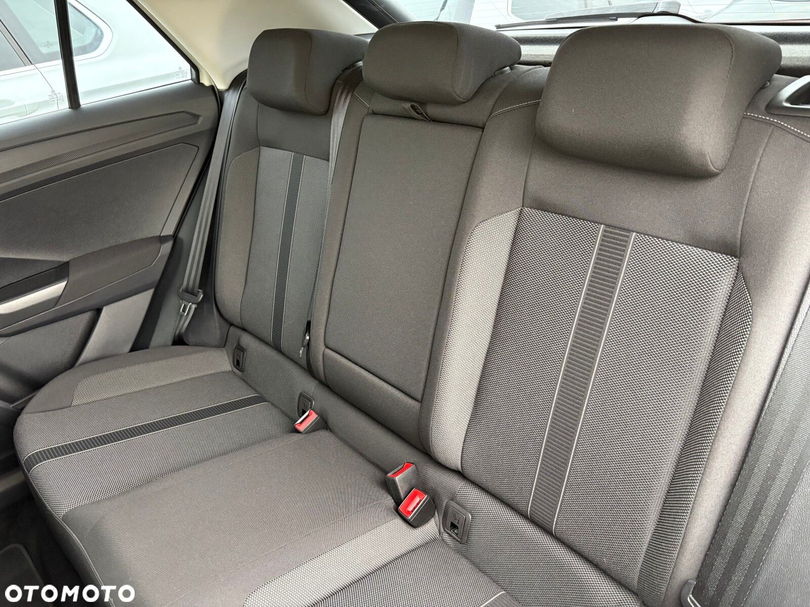 Volkswagen T-Roc 1.0 TSI Life - 14