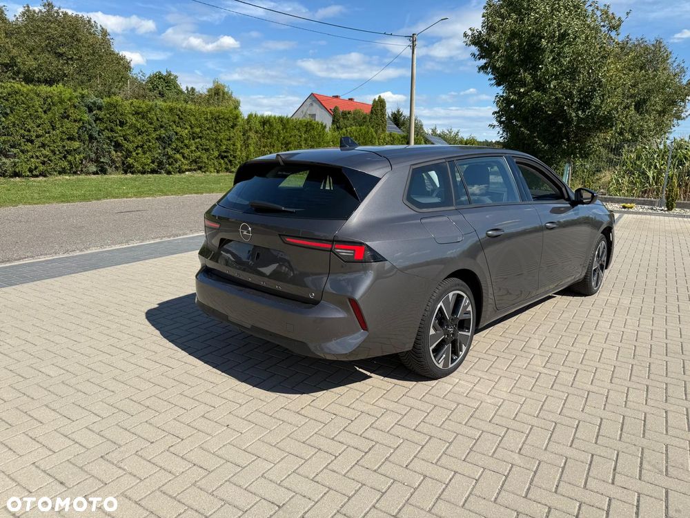 Opel Astra 54kWh Business Edition - 17