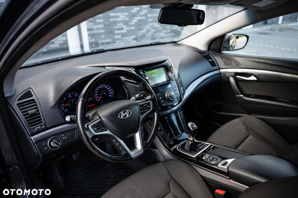 Hyundai i40 1.7 CRDi Comfort + - 15