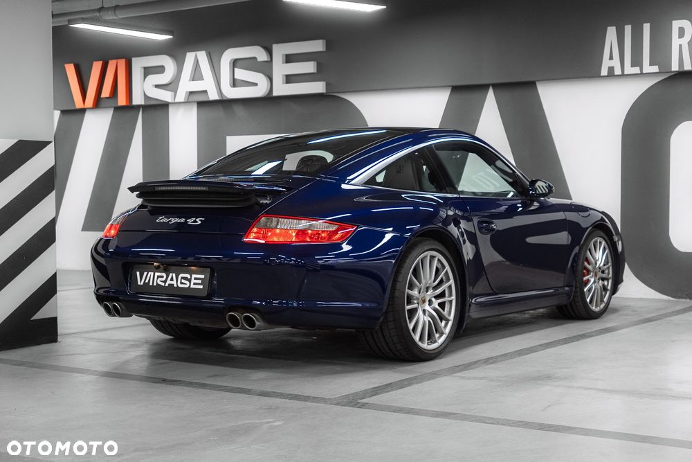 Porsche 911 - 12
