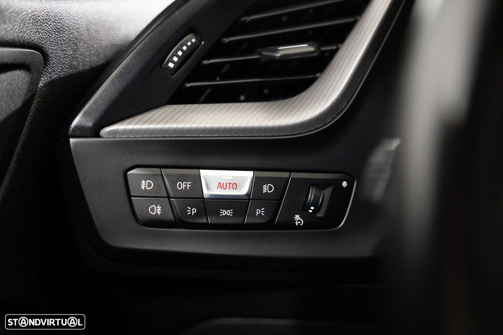 BMW 116 d Pack Desportivo M Auto - 18