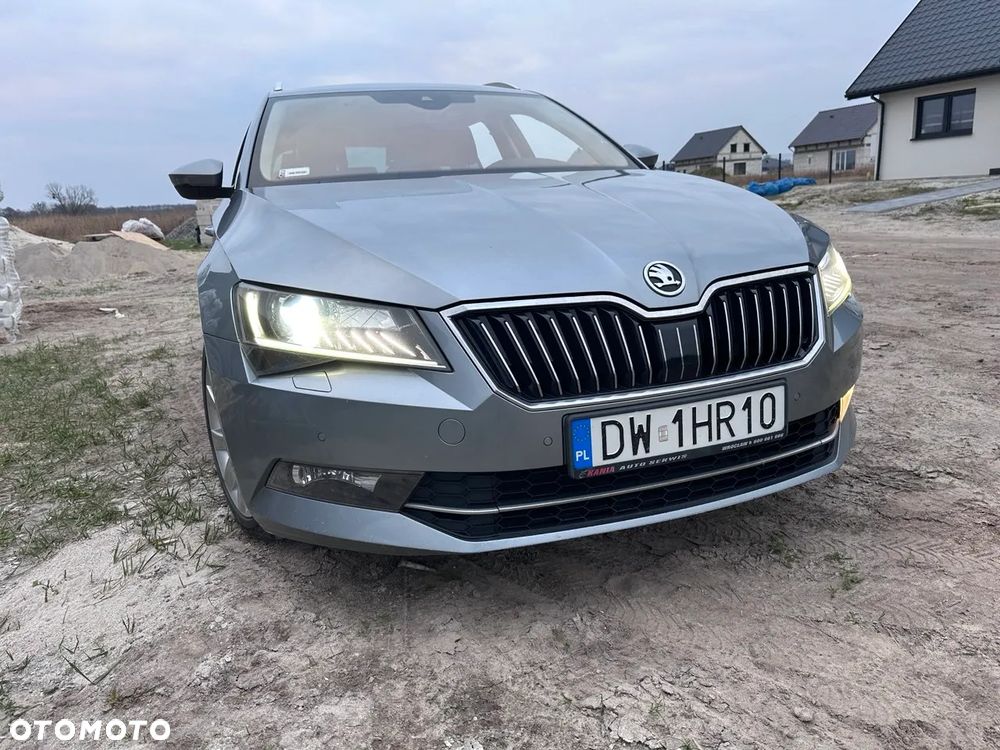 Skoda Superb 2.0 TDI 4x4 Style DSG - 4