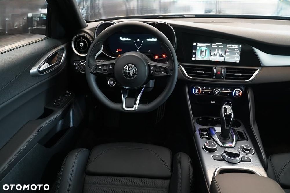 Alfa Romeo Giulia 2.0 Turbo Veloce Q4 - 11