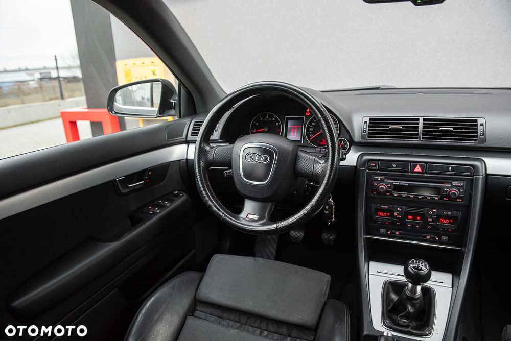 Audi A4 Avant 1.8 T quattro - 23