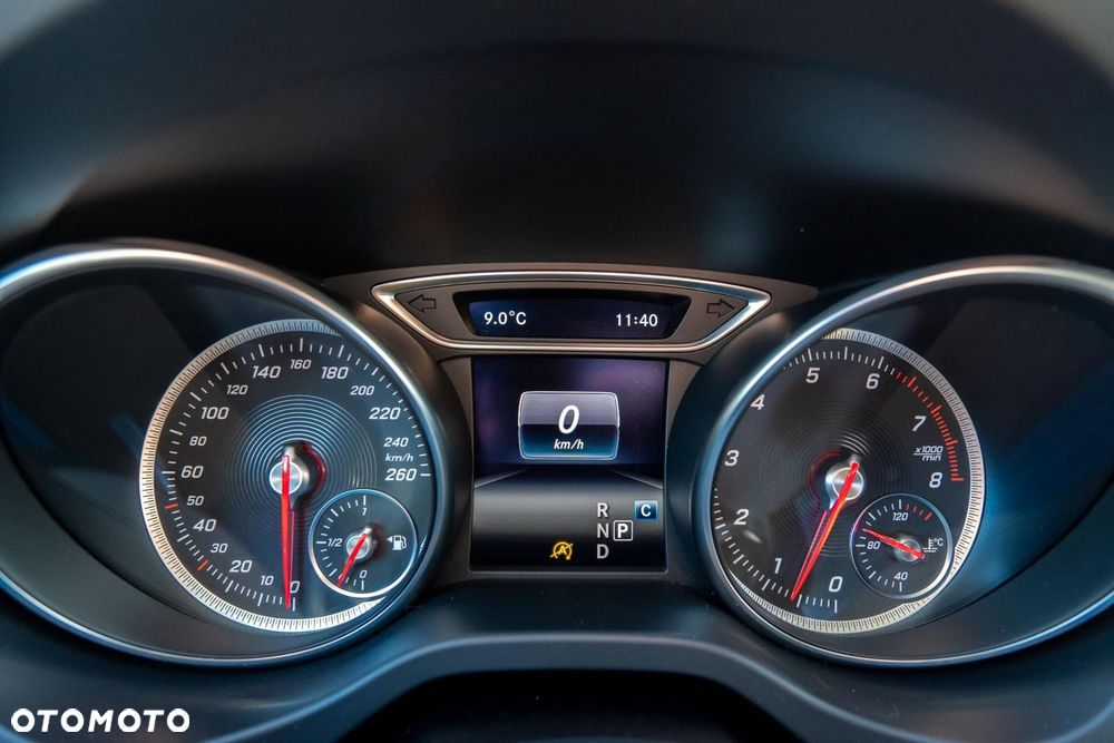 Mercedes-Benz GLA 220 4-Matic - 24