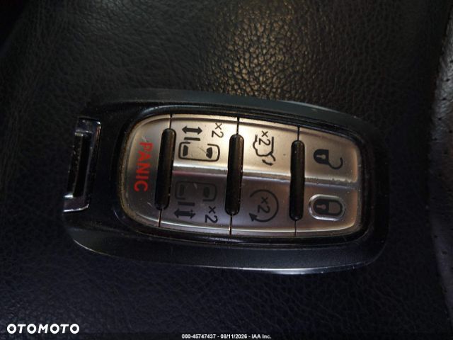 Chrysler Pacifica - 15