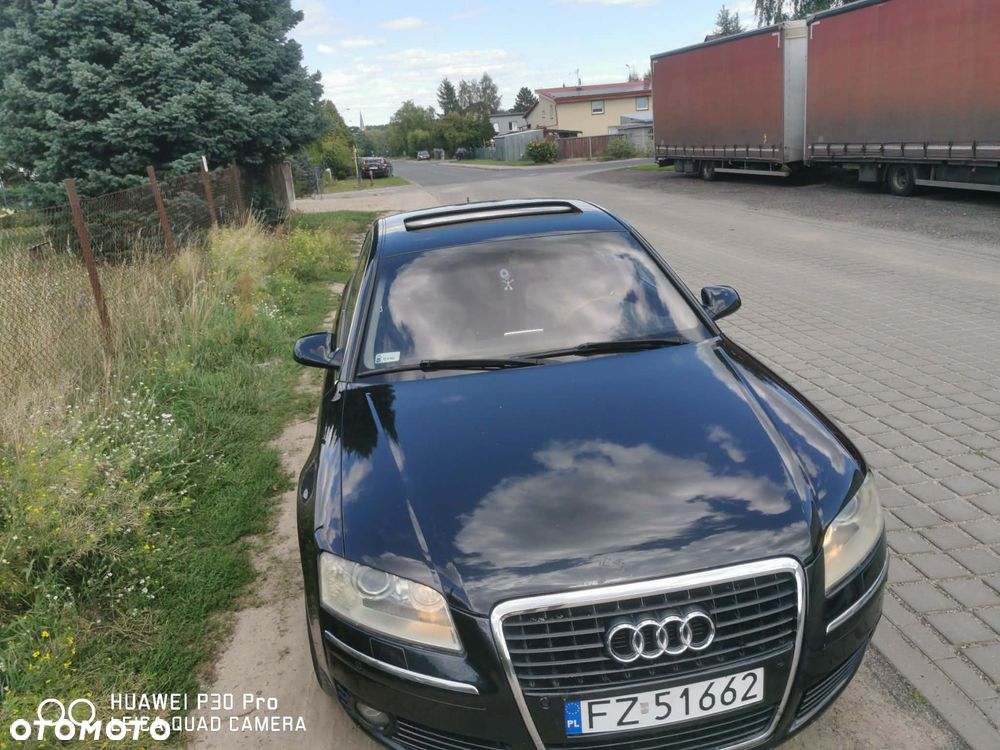 Audi A8 4.2 Quattro - 5